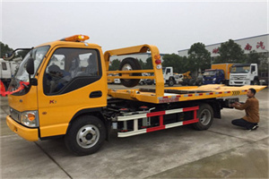 扎鲁特旗哪里有拖车服务